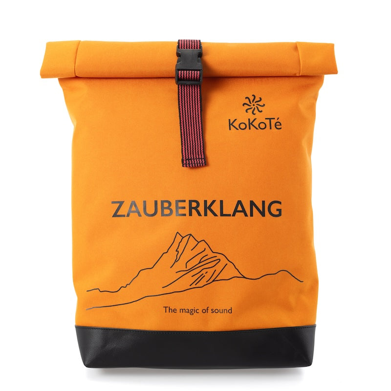 Rucksack «Rolltop» Zauberklang Safrangelb von KoKoTé, der Urner Taschenmanufaktur. Swiss made Taschen und Accessoires.