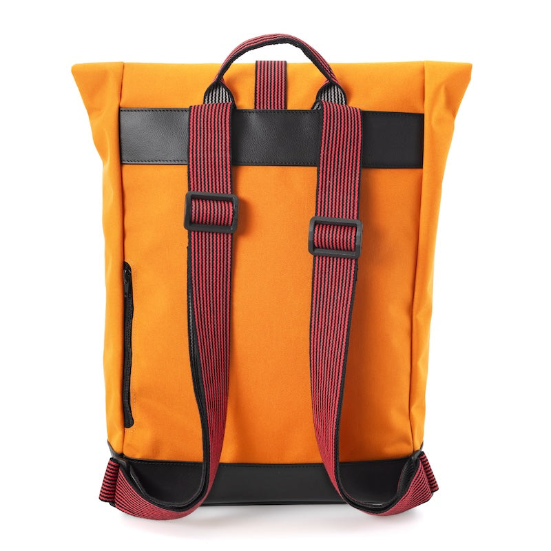 Rucksack «Rolltop» Zauberklang Safrangelb von KoKoTé, der Urner Taschenmanufaktur. Swiss made Taschen und Accessoires.