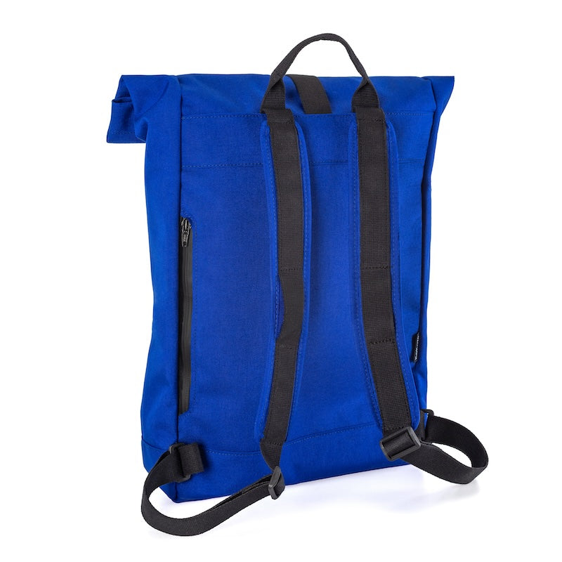 Rucksack «Rolltop» Ultramarinblau von KoKoTé, der Urner Taschenmanufaktur. Swiss made Taschen und Accessoires.