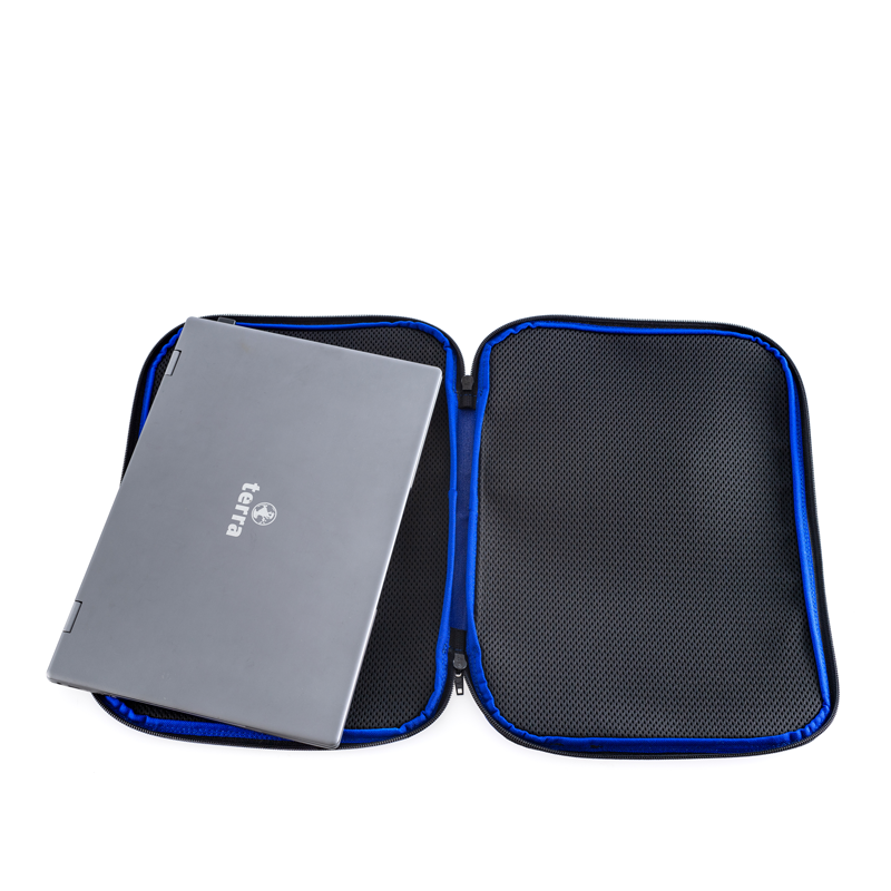 Laptophülle 14" Ultramarinblau von KoKoTé, der Urner Taschenmanufaktur. Swiss made Taschen und Accessoires.