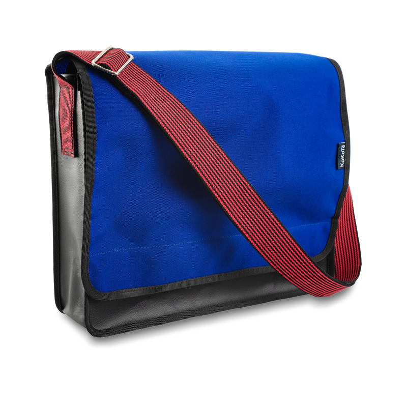 Umhängetasche «Leggero» L Ultramarinblau von KoKoTé, der Urner Taschenmanufaktur. Swiss made Taschen und Accessoires.