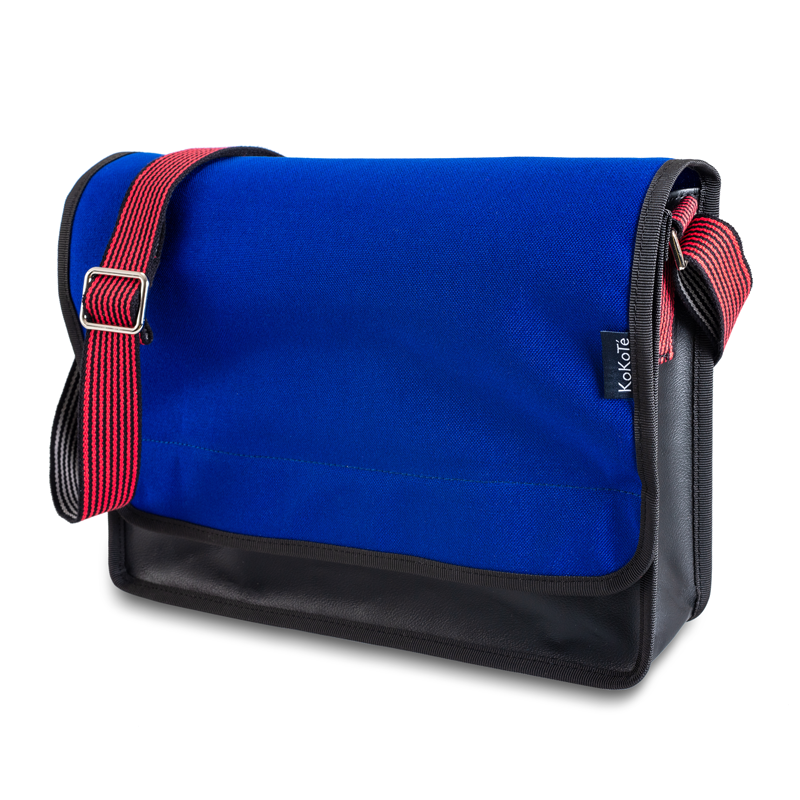 Umhängetasche «Leggero» M Ultramarinblau von KoKoTé, der Urner Taschenmanufaktur. Swiss made Taschen und Accessoires.