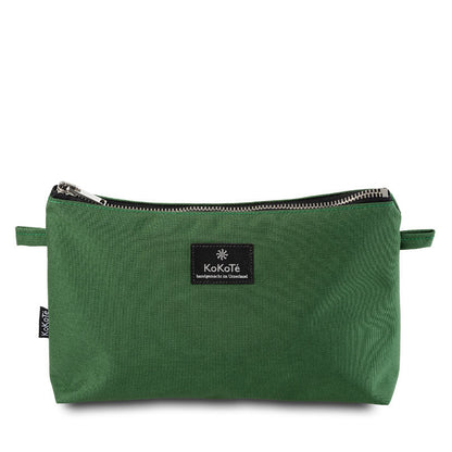 Necessaire «Nessi» L Waldgrün von KoKoTé, der Urner Taschenmanufaktur. Swiss made Taschen und Accessoires.