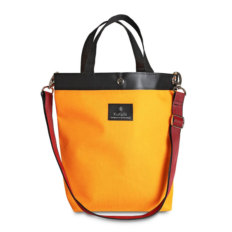 Einkaufstasche «Poschti M» Safrangelb von KoKoTé, der Urner Taschenmanufaktur. Swiss made Taschen und Accessoires.