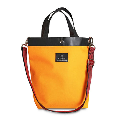 Einkaufstasche «Poschti M» Safrangelb von KoKoTé, der Urner Taschenmanufaktur. Swiss made Taschen und Accessoires.
