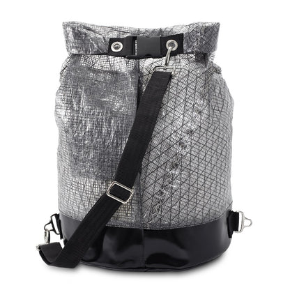 Seesack «Seegussler» aus Upcycling Segelstoff von KoKoTé, der Urner Taschenmanufaktur. Swiss made Taschen und Accessoires.