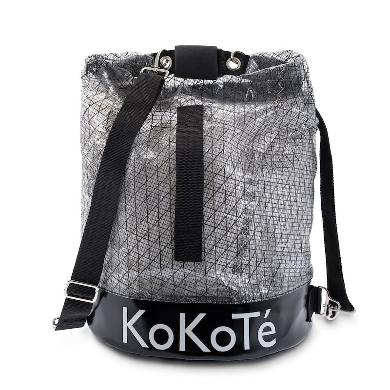 Seesack «Seegussler» aus Upcycling Segelstoff Durchsichtig von KoKoTé, der Urner Taschenmanufaktur. Swiss made Taschen und Accessoires.