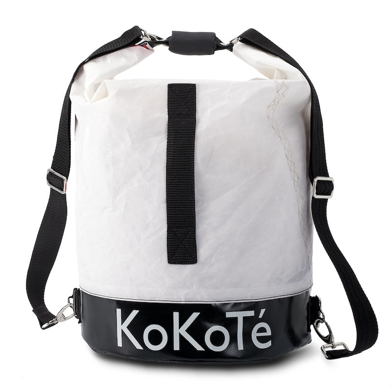 Seesack «Seegussler» aus Upcycling Segelstoff Weiss von KoKoTé, der Urner Taschenmanufaktur. Swiss made Taschen und Accessoires.