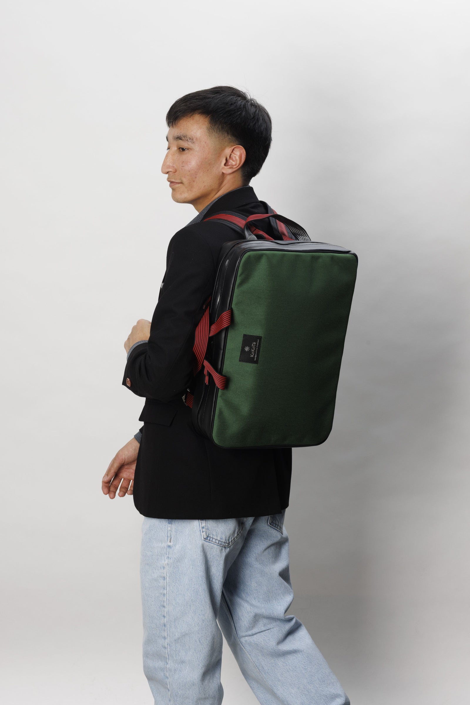 Geschäftstasche / Rucksack «Pändler» Waldgrün von KoKoTé, der Urner Taschenmanufaktur. Swiss made Taschen und Accessoires.