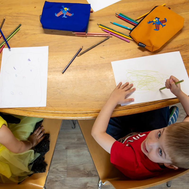 Globi Nessi Ultramarinblau von KoKoTé, der Urner Taschenmanufaktur. Swiss made Taschen und Accessoires.